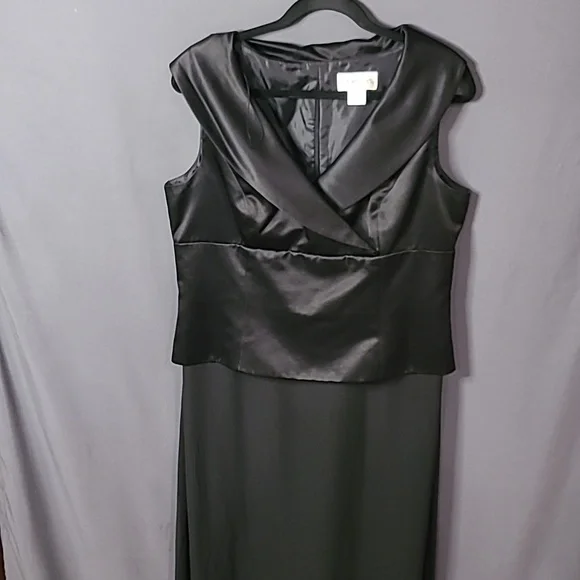 Chadwicks | Dresses | Chadwicks Formal Gown Womens Size 4 | Poshmark